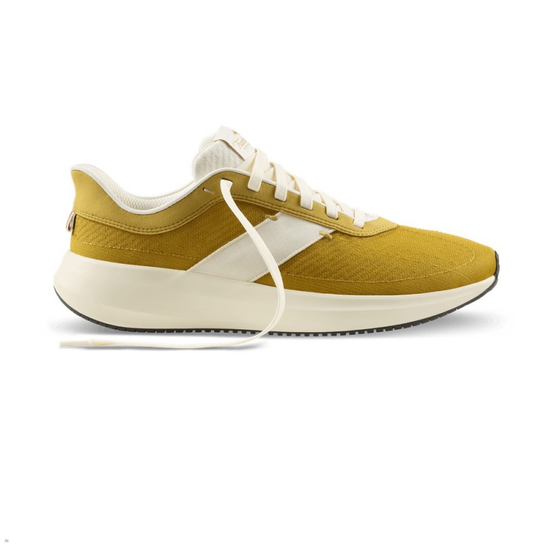 Tracksmith Eliot Runner Gold/Ivory USA | PAW-950624